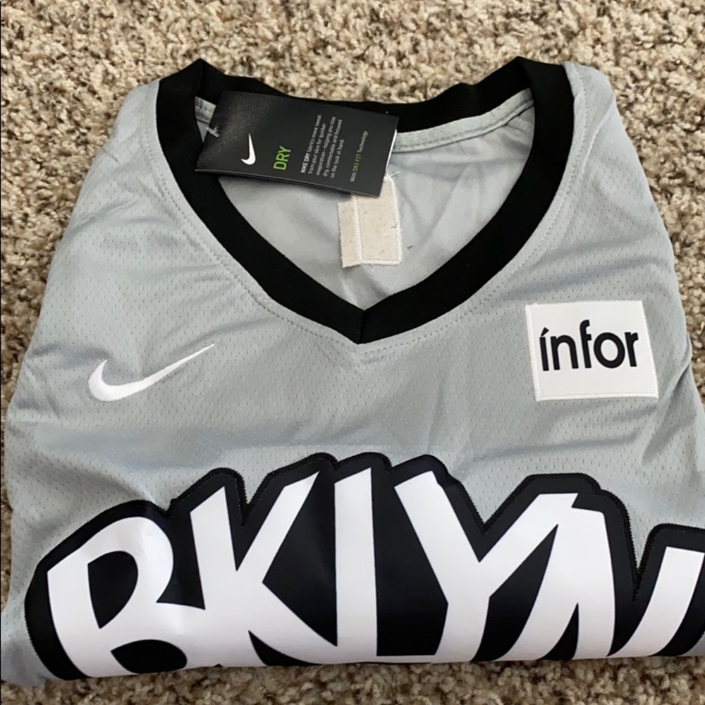 Kylie Irving brand new Nike swingman jersey